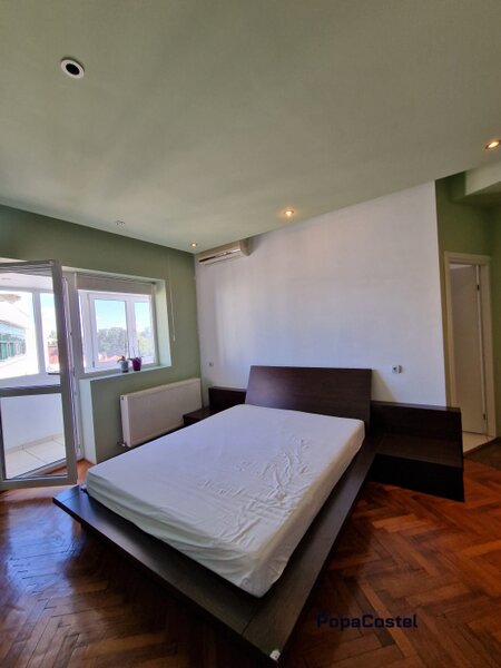 Piata Lahovari, Pitar Mos 3 camere etaj 4, 2 bai, 2 balcone, centrala proprie