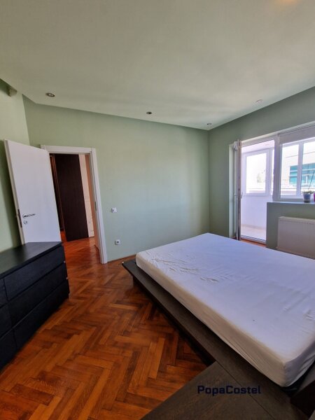Piata Lahovari, Pitar Mos 3 camere etaj 4, 2 bai, 2 balcone, centrala proprie