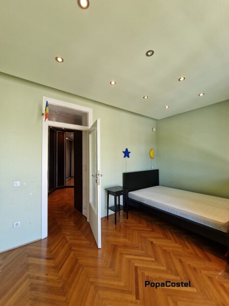 Piata Lahovari, Pitar Mos 3 camere etaj 4, 2 bai, 2 balcone, centrala proprie